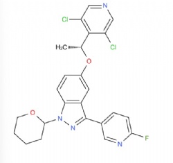 5-[(1R)-1-(3,5-dichloropyridin-4-yl)ethoxy]-3-(6-fluoropyridin-3-yl)-1-(oxan-2-yl)-1H-indazole